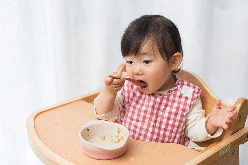 anak kecil makan makanan tinggi serat anak kecil makan makanan tinggi serat