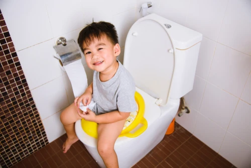 Bayi sedang BAB Bayi sedang BAB
